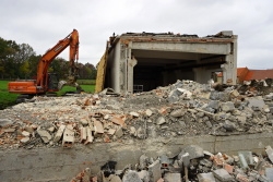 Se tumba la antigua estación de bombeo de Fulnek-Stachovice. TRIANON reciclará los equipos eléctricos eliminados
